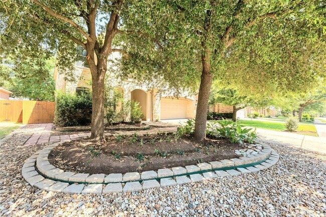 Building Photo - 3720 Pine Needle Cir