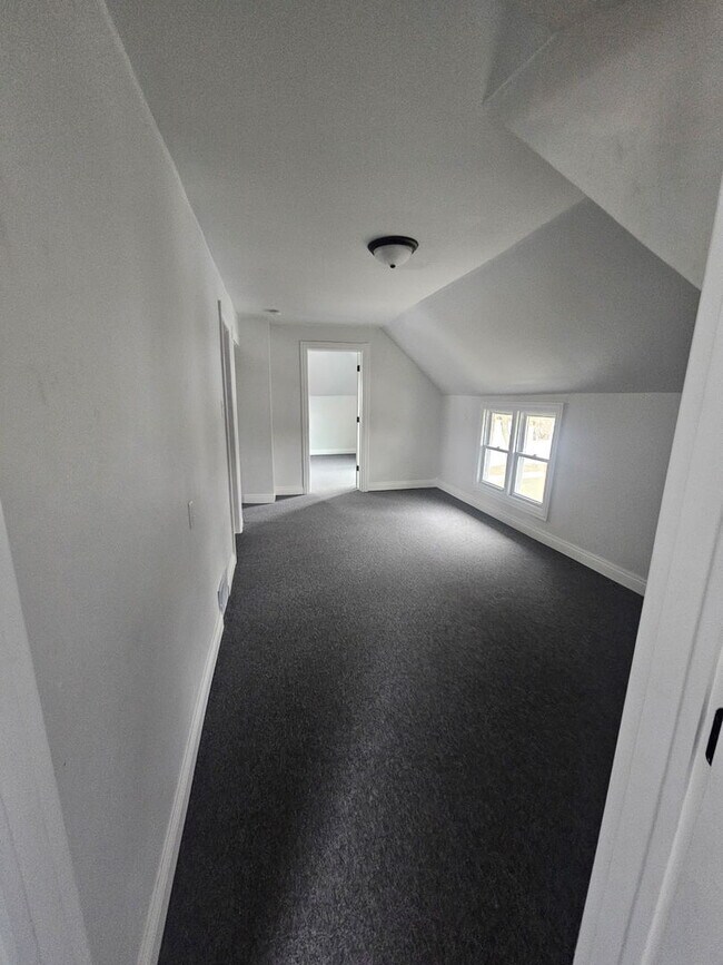 Building Photo - 2502 Ash St