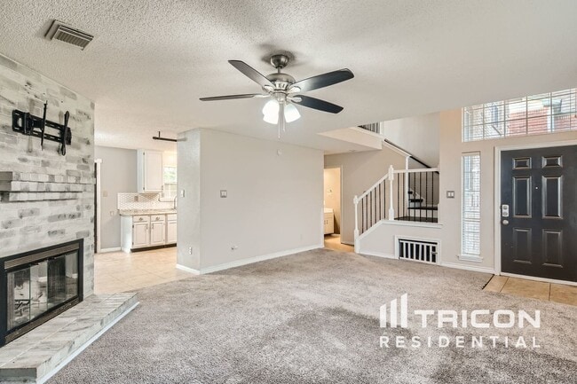 Building Photo - 3416 Tulip Ln