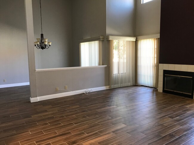 Building Photo - 3 Bed 2 Bath House in El Cajon - Brand New...