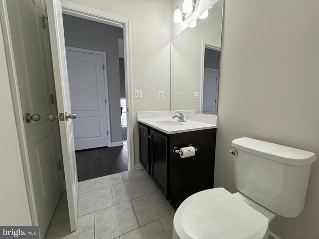 Building Photo - 9067 Fox Stream Way