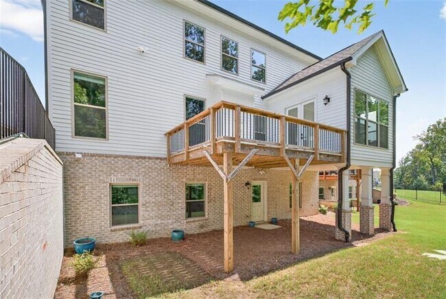 Building Photo - 345 Wiman Park Ln