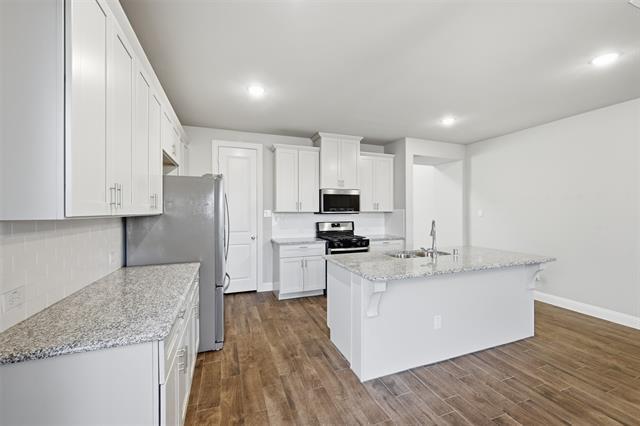 Building Photo - 4009 Bear Creek Ct