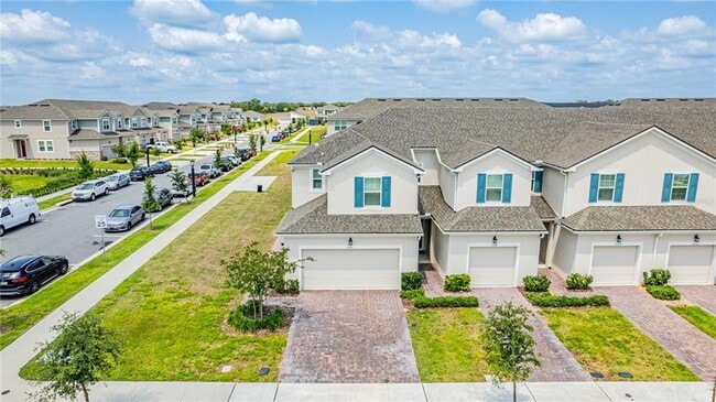 Building Photo - 1100 Lakeshore Breeze Pl
