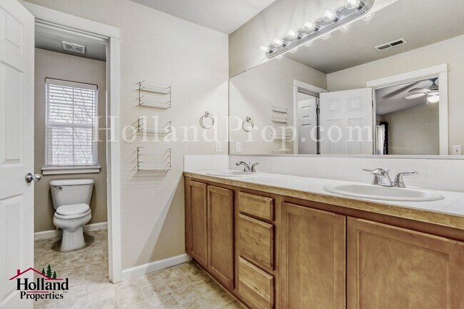 Building Photo - New $2,150 + $250 Off First 2 Full Months- Welcome to this stunning 3-bedroom, 2.5-bathroom home