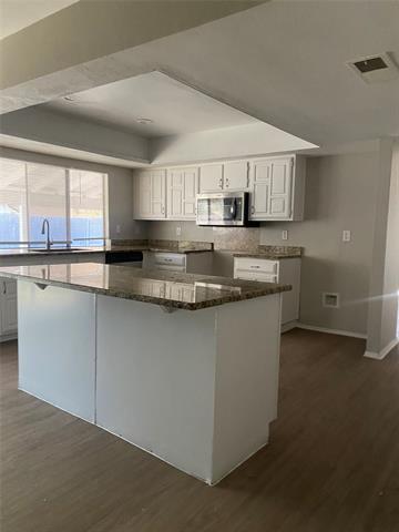 Building Photo - 470 McKinley St