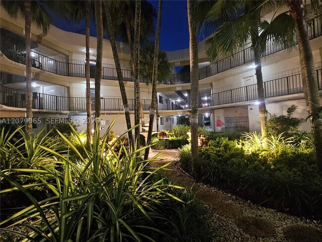 Building Photo - 8065 SW 107th Ave
