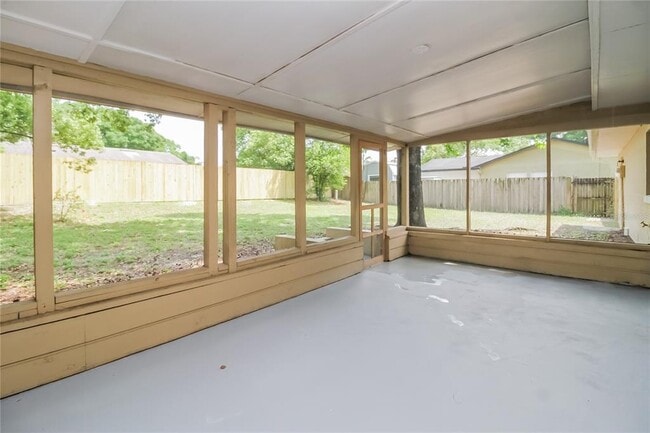 Building Photo - 124 Sunset Dr