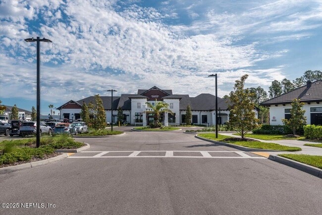 Building Photo - 710 Stillwater Blvd