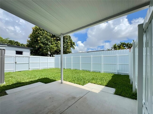 Building Photo - 1250 NW 57th St