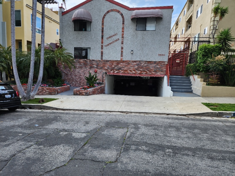 Building Photo - 11630 Chenault St