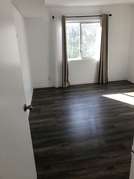 Building Photo - 1515 S Beverly Dr