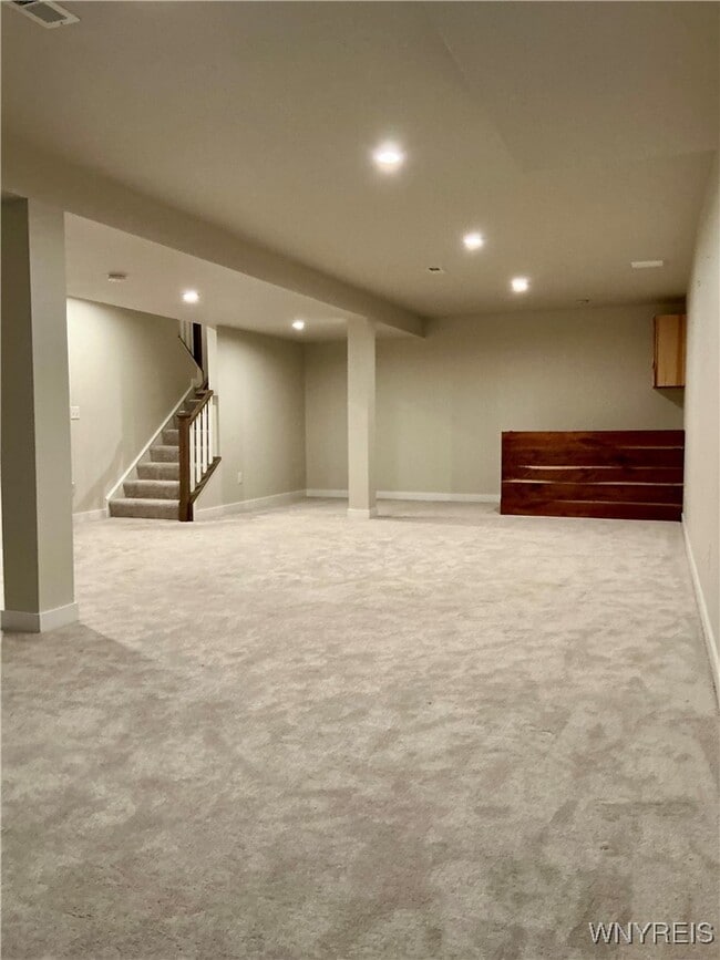 Building Photo - 91 Sierra Dr