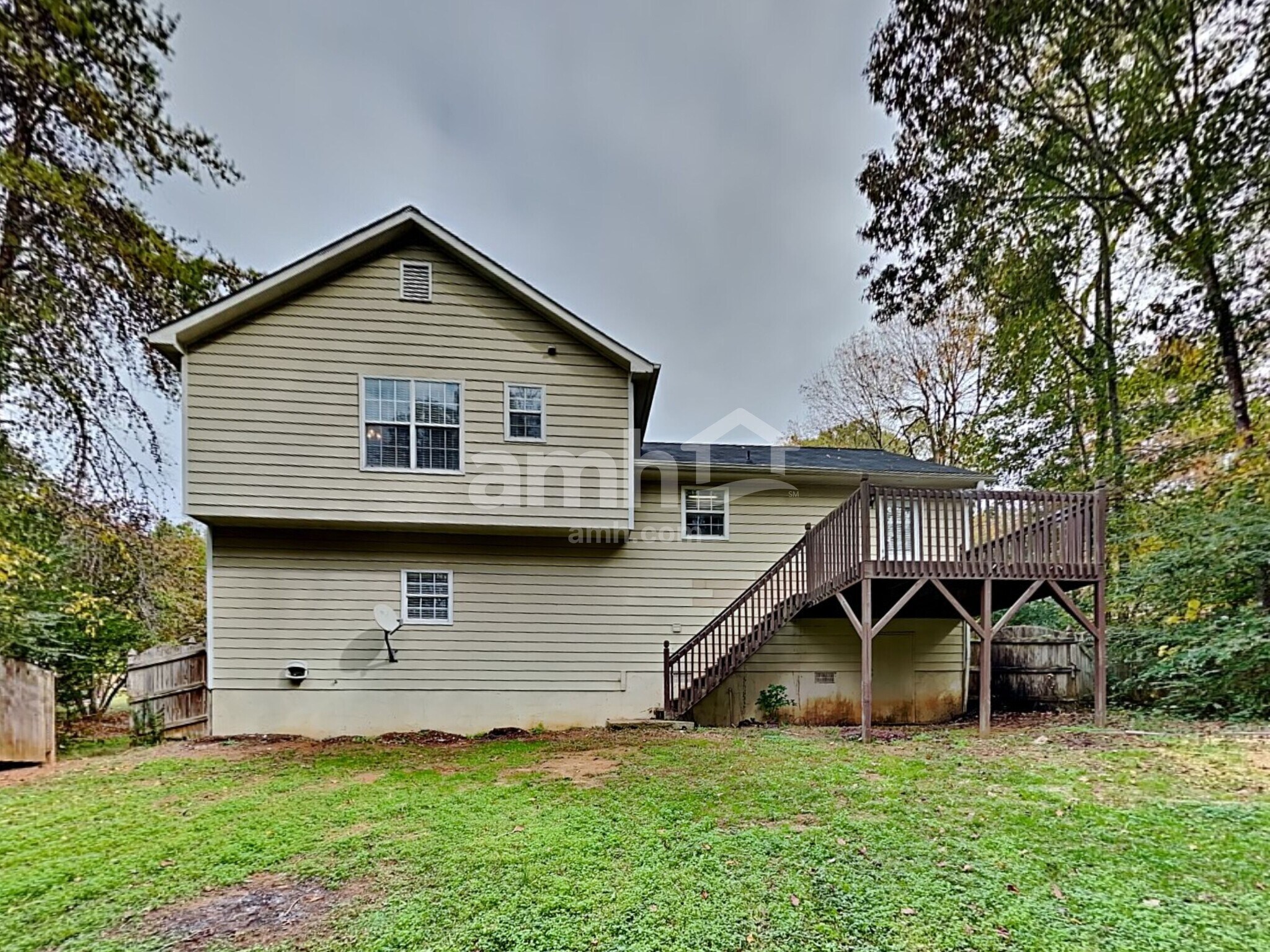 Building Photo - 446 Thornbrooke Dr