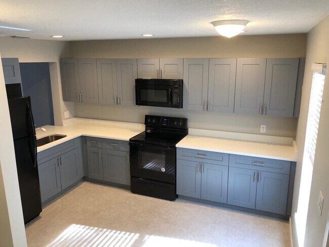 Building Photo - 5190 Breckenridge Pl