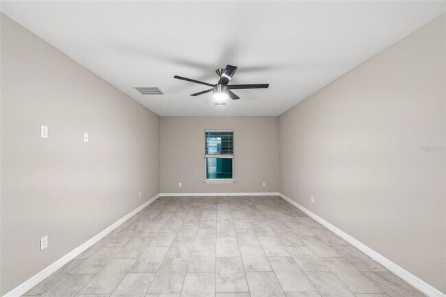 Building Photo - 1913 NW 30th St