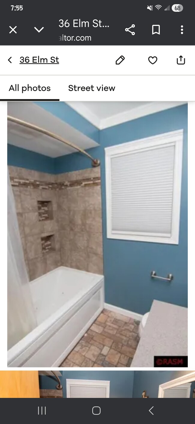 Building Photo - 36 Elm St