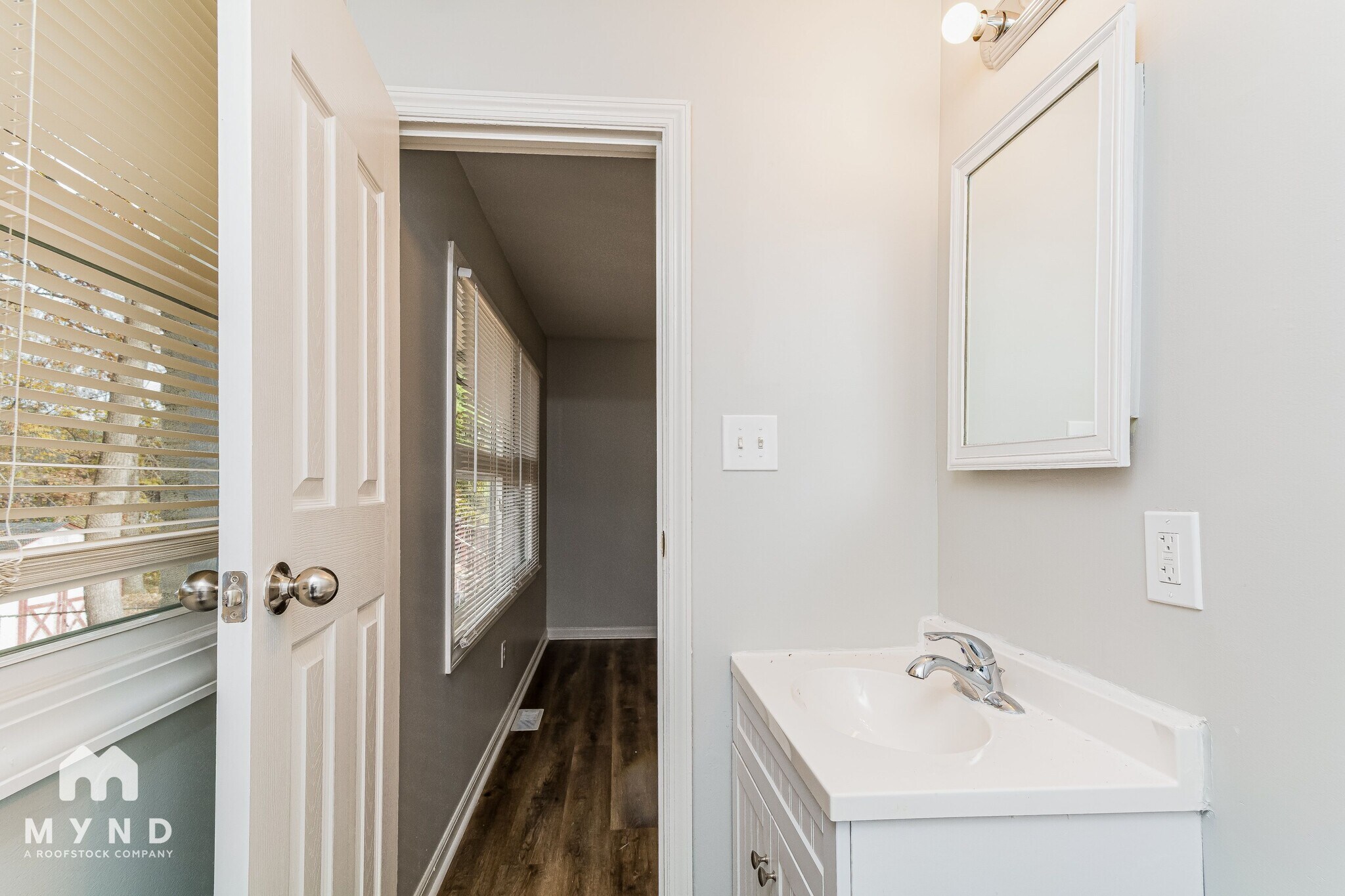 Building Photo - 2824 Sourwood St