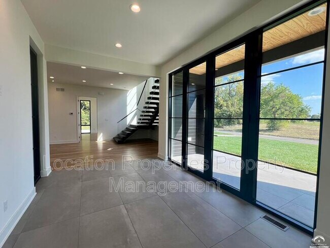 Building Photo - 1840 Quail Creek Dr