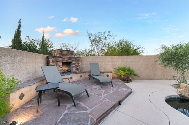 Building Photo - 2676 Lochleven Way