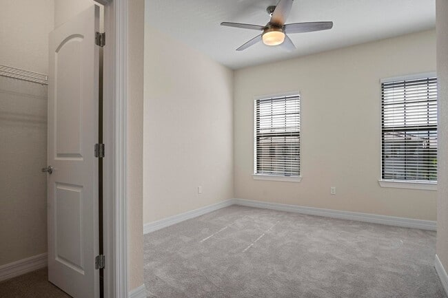 Building Photo - 4837 Chantilly Rd