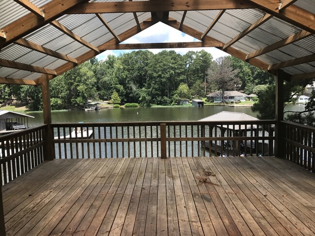 Building Photo - 1 Bedroom/Bath on Lake Jordan!!!