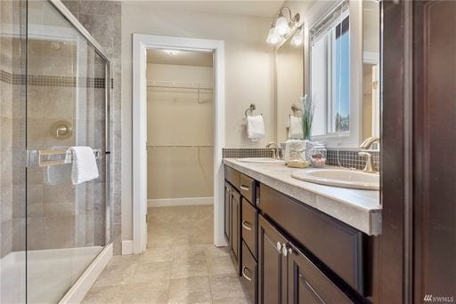 Building Photo - BACK ON MARKET! Spacious Spirit Ridge Home...