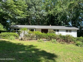 Building Photo - 12 Galewood Dr
