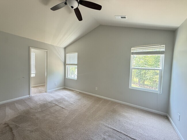 Building Photo - 408 Polly Dr