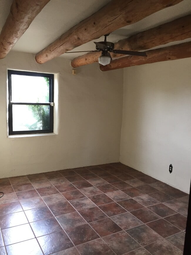 Building Photo - WATSON ADOBE 3 Bedroom 2 Bath 1350/SF