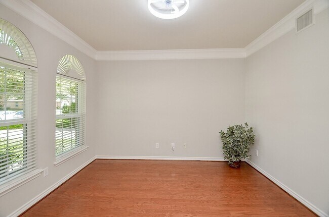 Building Photo - 406 Sterling Heights Ln