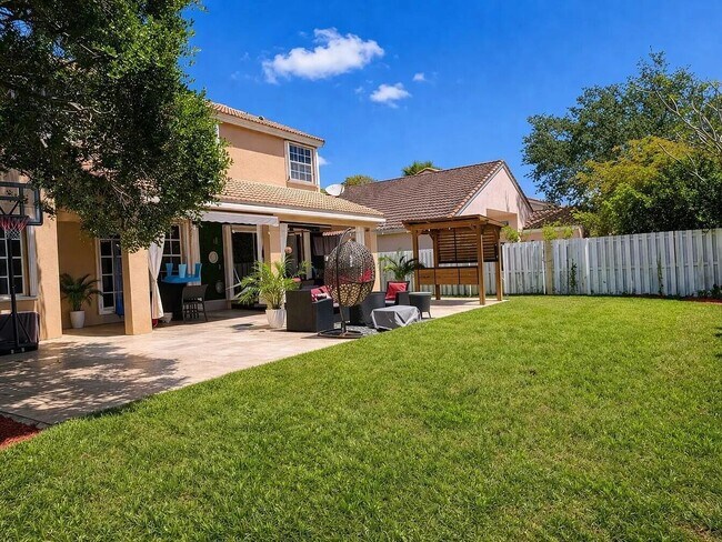 Building Photo - 131 Cameron Ct