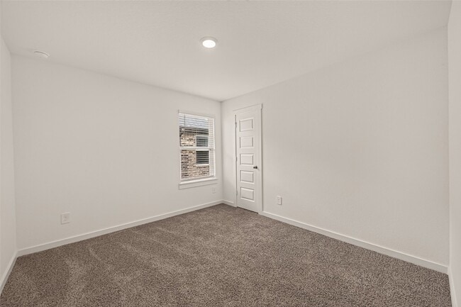 Building Photo - 3827 Pierce Pl Ln