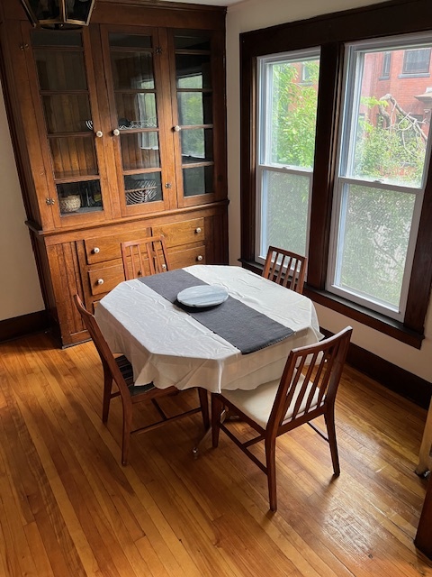 Dining area - 117 Green St