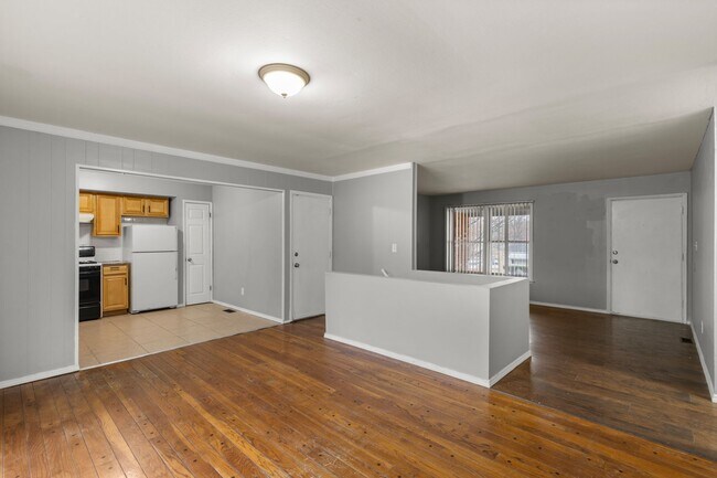 Building Photo - MOVE IN READY! Passed Occupancy. Move in before the holidays!