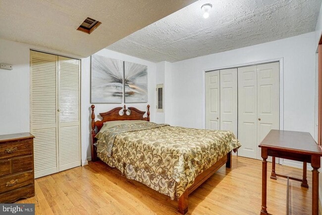 Building Photo - 1502 Old Drummer Boy Ln