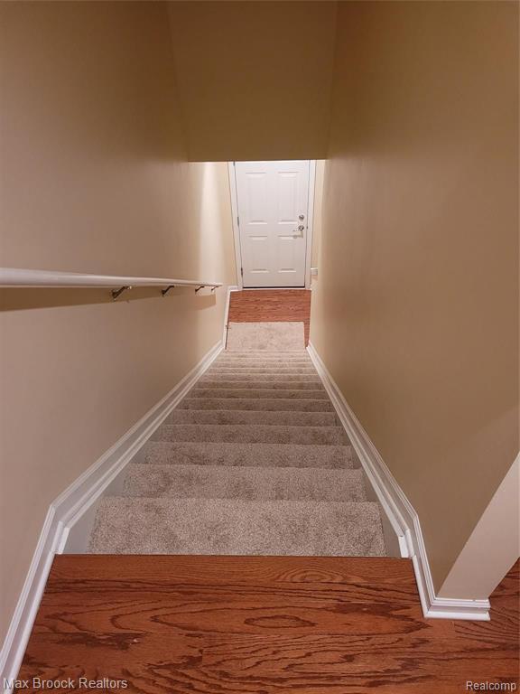 Building Photo - 28017 Hopkins Dr