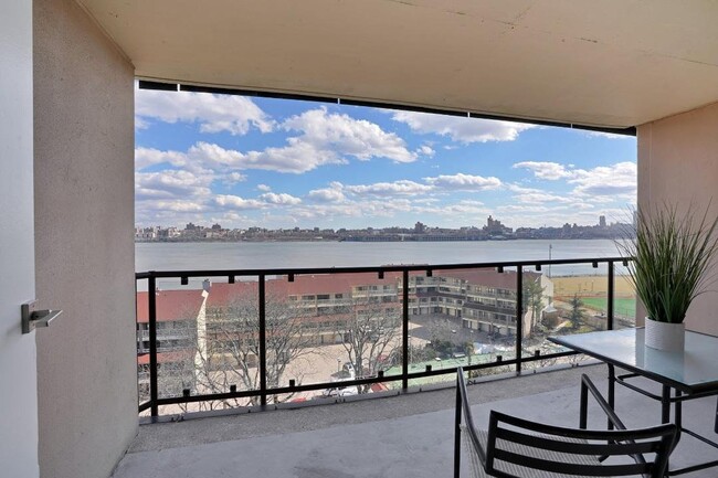 Building Photo - 1203 River Road Apt #8F, Edgewater, NJ 070...