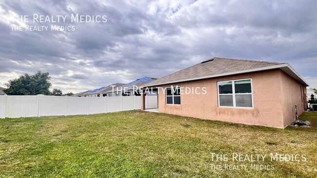 Building Photo - 2164 Rose Blvd