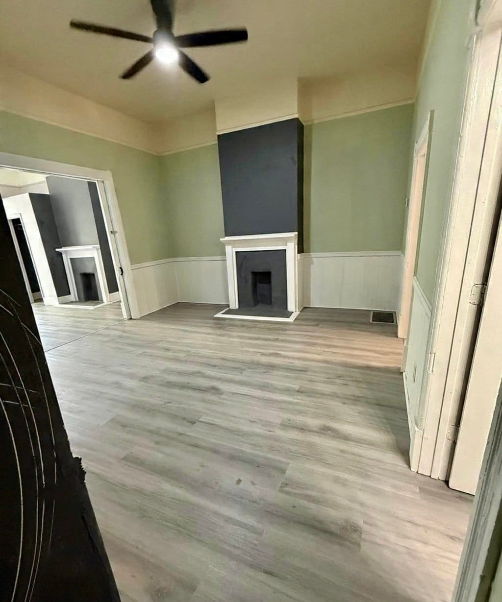 Building Photo - 320 W Hall St