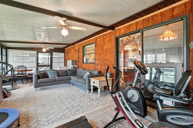 Building Photo - 163 Buchanan Cir