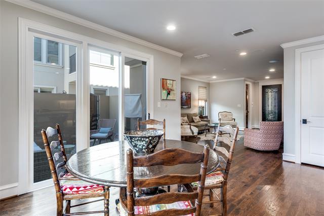 Building Photo - 4518 Normandy Ave