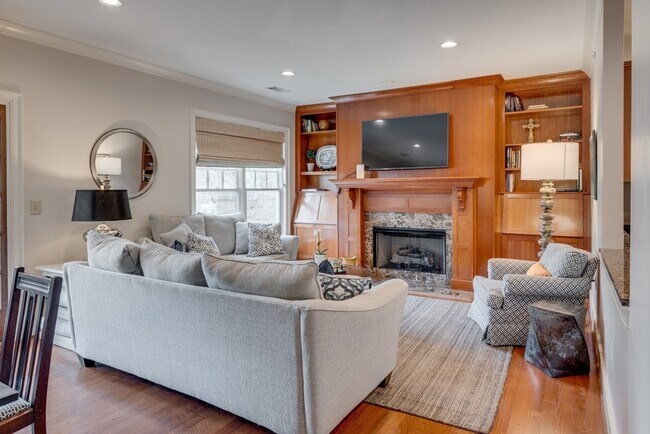 Building Photo - 3127 Long Blvd