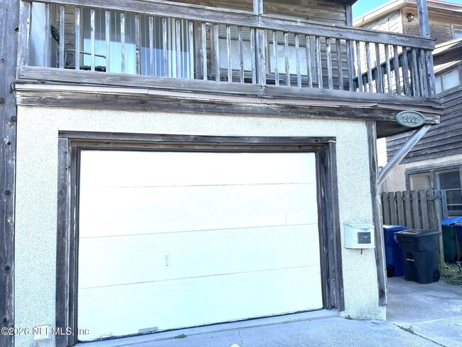 Building Photo - 2002 First St