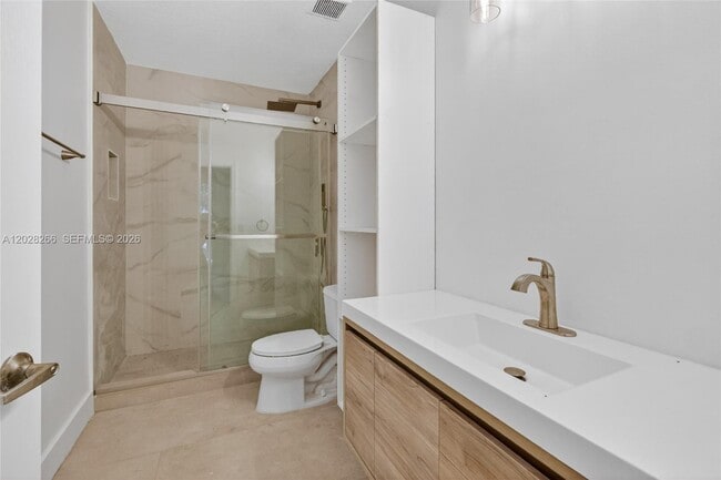 Building Photo - 652 NE 63rd St