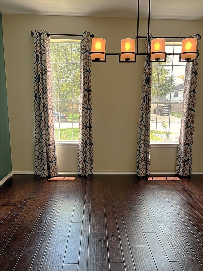Building Photo - 12919 Cascadia Knoll Ct