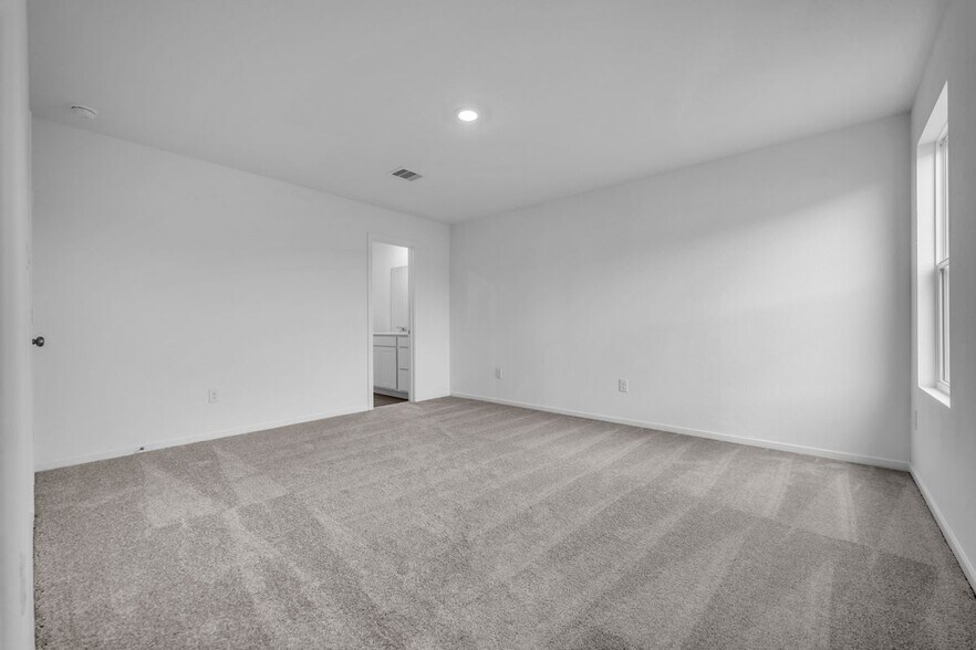 Building Photo - 26710 Scarlet Willow Dr