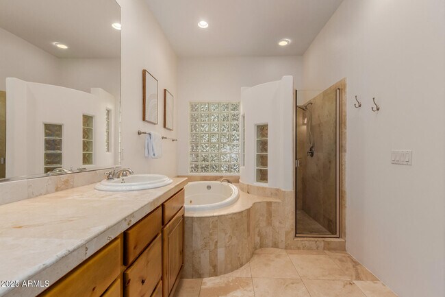 Building Photo - 15510 E Telegraph Dr