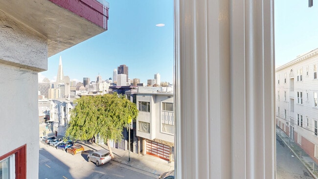 Building Photo - 1048 Pacific Ave