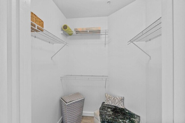 Building Photo - 300 S Australian Ave